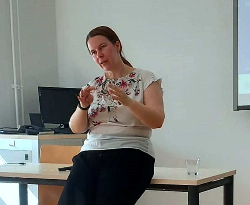 Elisabeth Hofer beantwortet im Anschluss Fragen